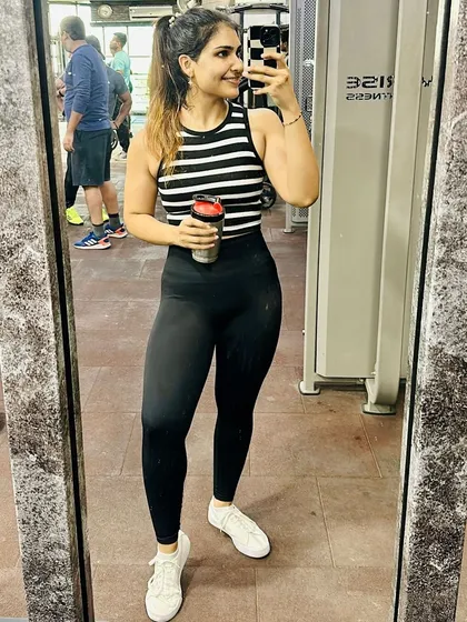 Done for the week. A quick gym selfie to celebrate another week of consistency and hard work.