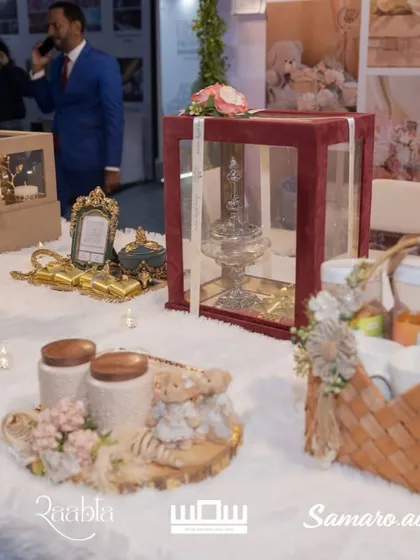 A look at some of the diverse styles on display at my exhibition, from baby-themed hampers to grand, transparent gift boxes.
