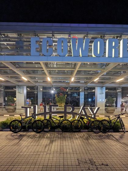 Our bikes lined up in front of 'The Bay' at RMZ Ecoworld. The serene and beautifully lit campus was a fantastic discovery on one of our spontaneous night rides.