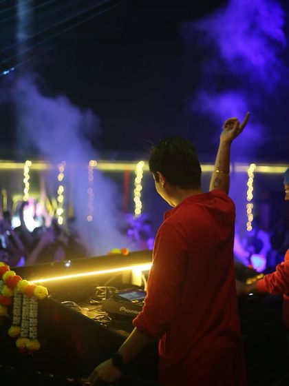 Behind the Decks photo 6