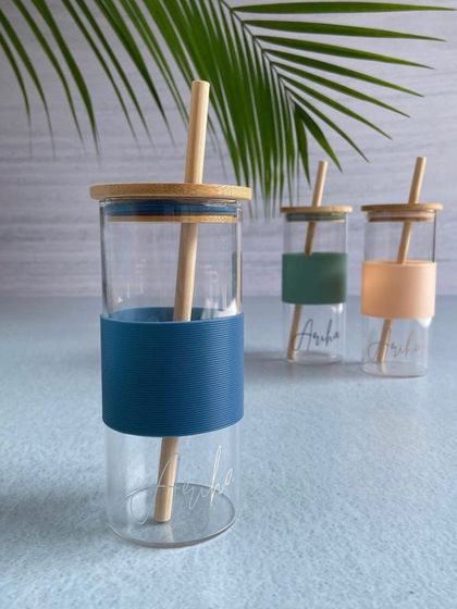 A closer look at our personalised can glass tumblers. We offer them in several beautiful pastel colors to match your aesthetic.