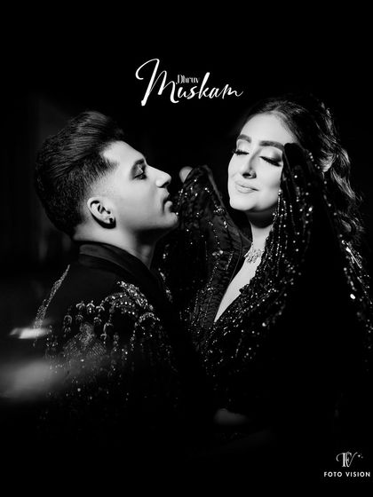 A beautifully composed black and white portrait. The elegant script overlay with their names adds a personalized, magazine like touch to the final image.