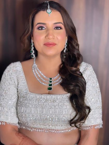 Modern & Pastel Brides photo 46