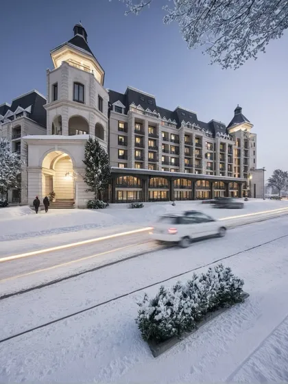 We designed this 600,000 sq. ft. mixed-use development in the heart of Moscow, inspired by timeless Russian Orthodox architectural character. This landmark project showcases our dedication to creating spaces that resonate with cultural heritage while offering contemporary functionality on a global scale.
