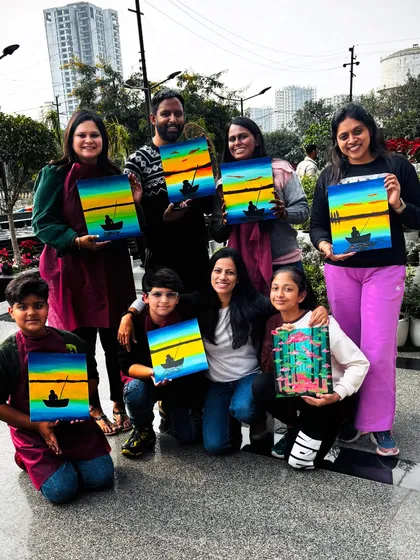 Another group shot from a sunny outdoor workshop. We had a mix of themes, from sunsets to forests, and everyone created something beautiful.