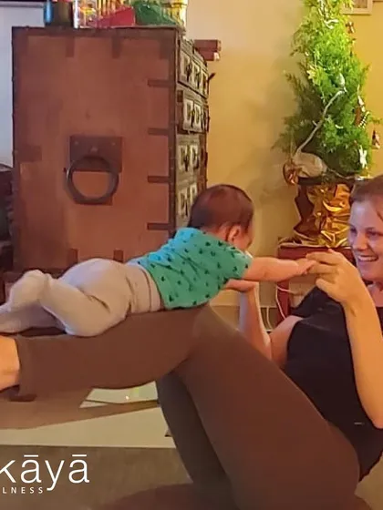 Supporting mothers through every stage is a vital part of my work. This beautiful moment between a student and her baby highlights our prenatal and postnatal yoga offerings, focusing on strength, recovery, and connection.