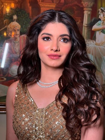 Flowing Waves & Curls photo 27