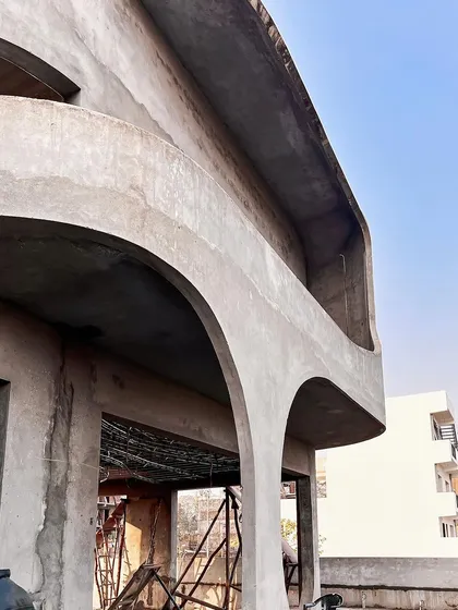 The soft, flowing curves of the "La La Land" facade begin to take shape. We reimagined a traditional facade as a symphony of gentle bends and smooth forms.