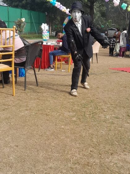 Live Cartoon Characters & Mascots photo 15