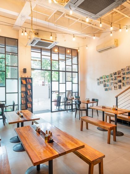 Pizza, coffee and so much more! A look inside our Basant Lok outlet, with its bright, airy feel and welcoming atmosphere.