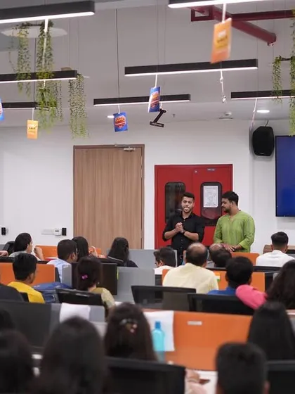 A wide view of my show for Investoxperts. I can adapt my performance to any space, from a grand auditorium to a bustling office floor.