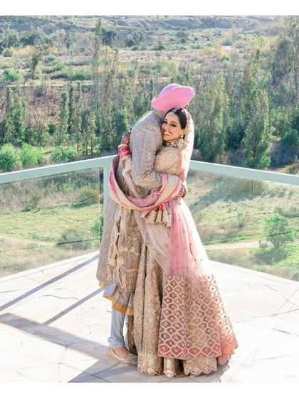 Unable to find the perfect match? I can help you tick all the boxes on technologyour checklist. This couple found their perfect hug and a lifetime of happiness.