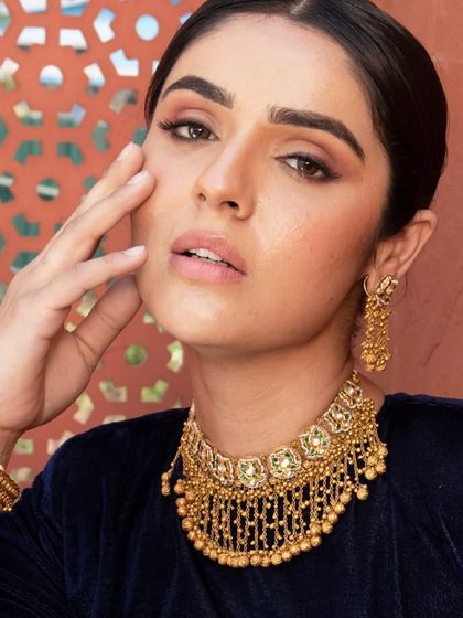 Jewelry Styling: Modern & Traditional photo 17