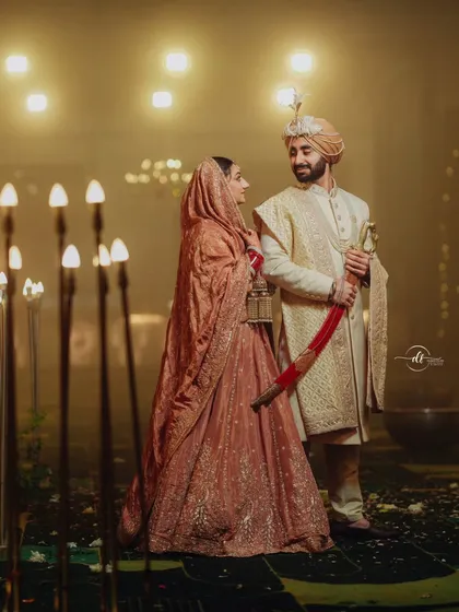 A regal portrait from a traditional Sikh wedding. The bride's makeup is timeless and elegant, designed to look flawless throughout the Anand Karaj ceremony.