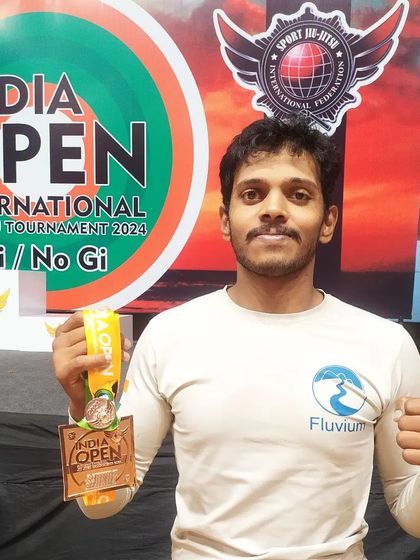 Showing my Bronze medal from the blue belt No-Gi division at the India Open 2024. Competing against higher belts is how you grow and find the holes in your game.