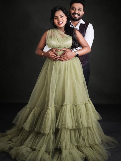 WonderBump Studio - Baby Shower Photography Couples & Family Portraits photo 47