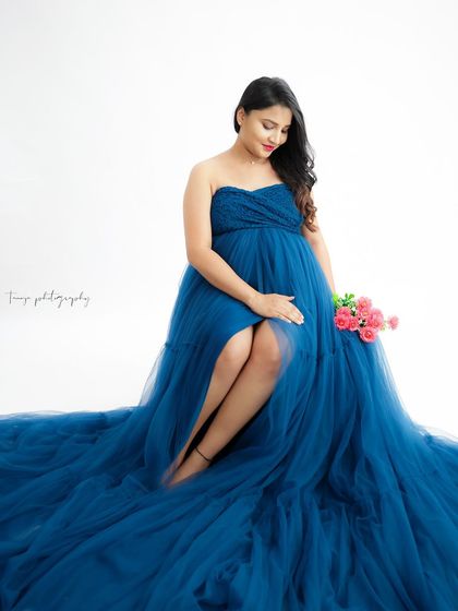 Solo Radiance: Portraits of the Mother-to-Be photo 182