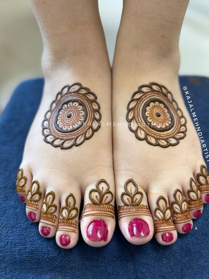 Beautiful Foot Henna (Payal & Full Feet) photo 4