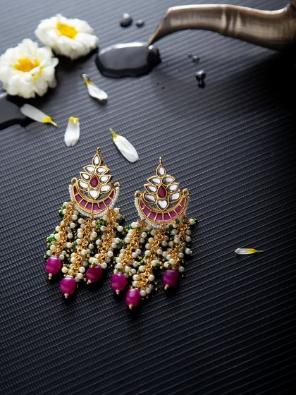 Detailed Jewelry Photography photo 4