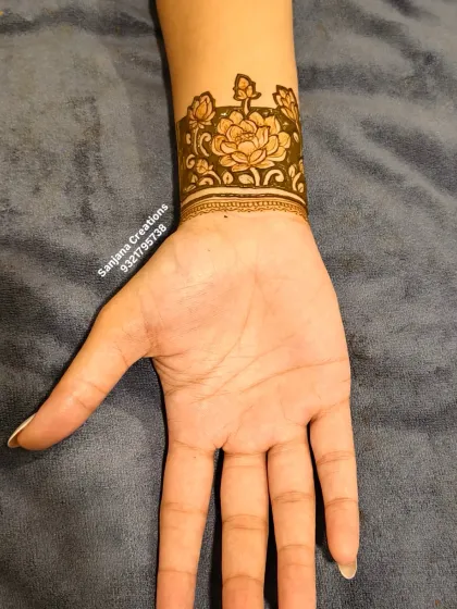 A beautiful lotus cuff design, perfect for an engagement or party.