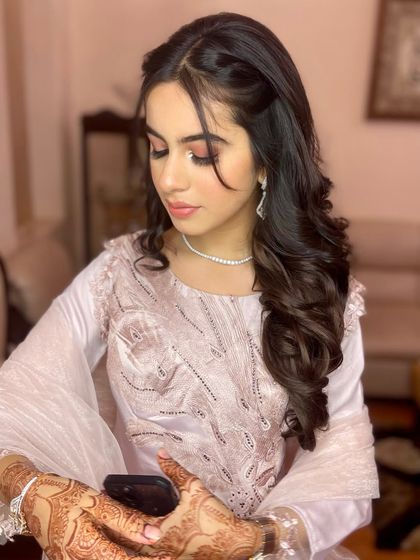 Romantic Waves & Half-Updos photo 66