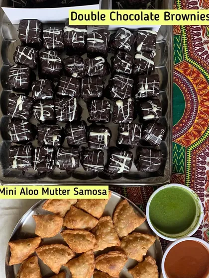 Another shot of the popular Samosa and Brownie combination.