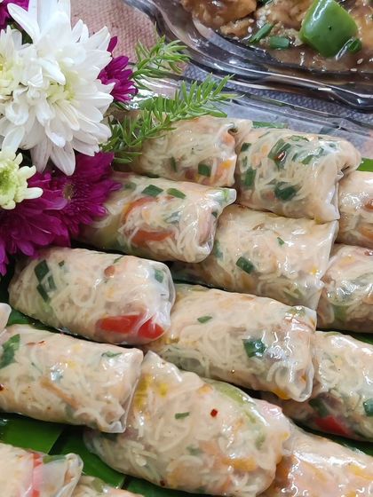 Our fresh Vietnamese Summer Rolls are a light and healthy appetizer option. These rolls are filled with crisp vegetables and delicate vermicelli noodles, wrapped in translucent rice paper.