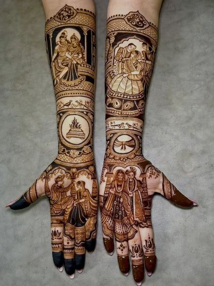 A design packed with stories, showing multiple wedding rituals and couple portraits on both hands.