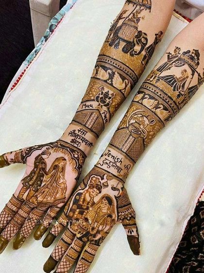 This bridal design includes the couple's names, "Jenish" and "Drushti," and their wedding date, along with portraits and baraat scenes.