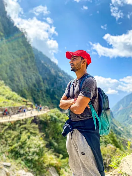 A moment of reflection on the trail. I believe that understanding yourself is the key to a stress-free life, and nature is the best teacher.