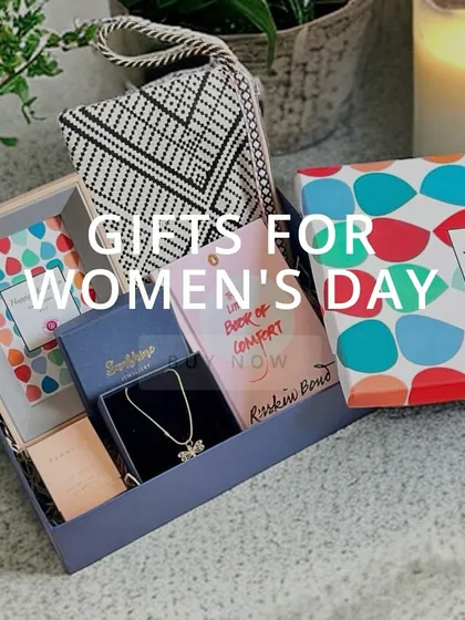 Another view of our Women's Day gift box, filled with tools for comfort and inspiration. It’s a thoughtful way to show your appreciation.