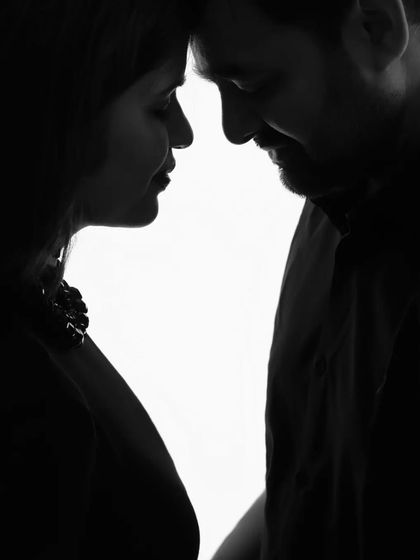 PURE. This simple, powerful black and white silhouette captures the deep and quiet love between a couple. It's all about the emotion in the space between them.