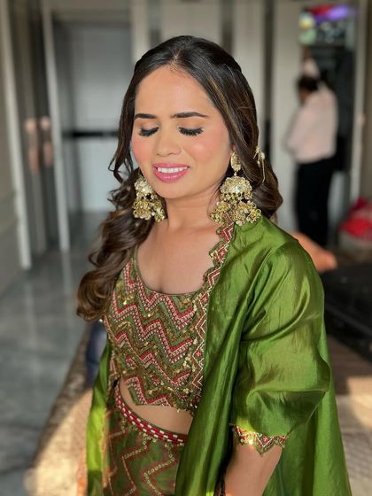 Vibrant Mehendi & Haldi Styles photo 10