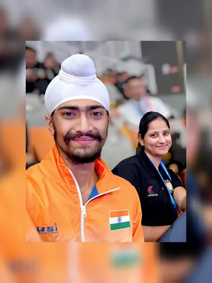 A candid moment during the Asian Championship. Even in high-pressure environments, it's important to have a support system you can rely on.