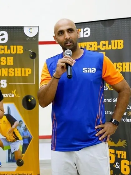 Collaboration is key. Our founder stands with the founder of SILA, our main sponsor, to kick off the championship event.