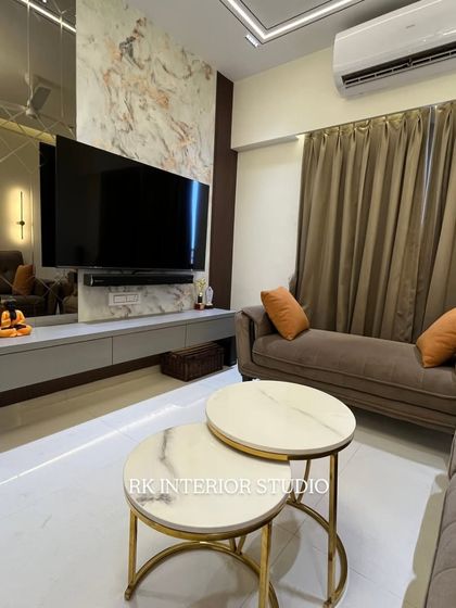 Living & Dining Spaces photo 16