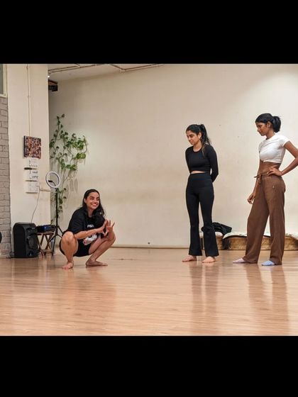 Flux School of Arts - Dance Classes Contemporary for Beginners photo 7