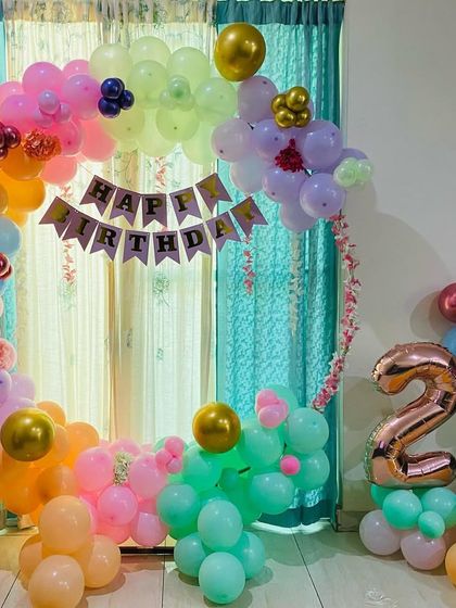 Birthday Balloon Arches & Backdrops photo 59