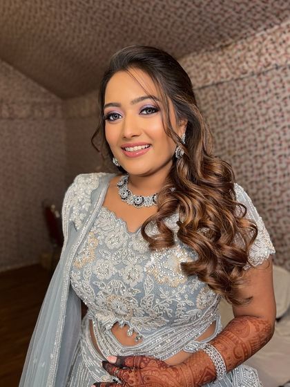 Modern Pastel & White Bridal Looks photo 67