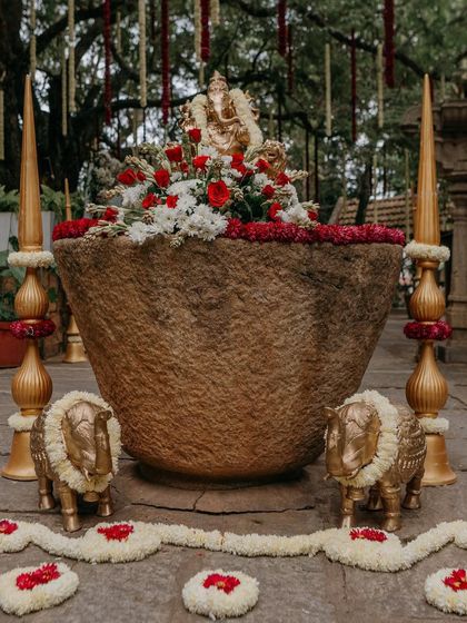 Flinters Management - Custom Wedding Design & Decor Vibrant Haldi Carnivals photo 51