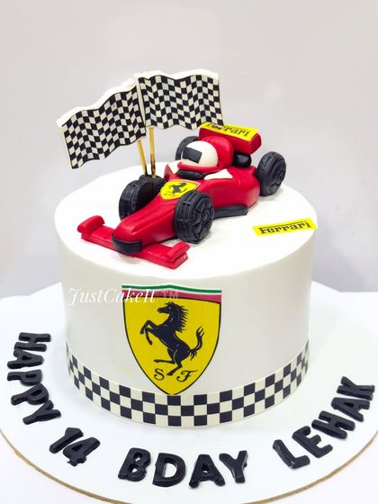 Kids' Character Cakes photo 59