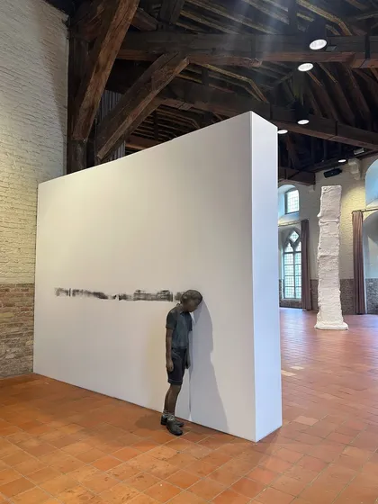 A thought-provoking sculpture at the Encounters exhibition in Bruges. The way the art piece interacts with the simple white wall reminds me that design is about the relationship between objects and the space they inhabit.