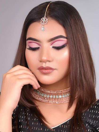 Learn to create amazing makeup looks like this pink cut crease in our 2-month course. This is a perfect look for bridesmaids or a day-time party.