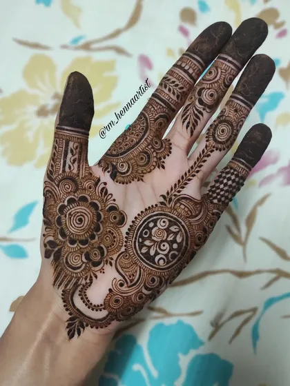 The final result of the step-by-step design. I love how the floral and mandala elements came together in this piece.