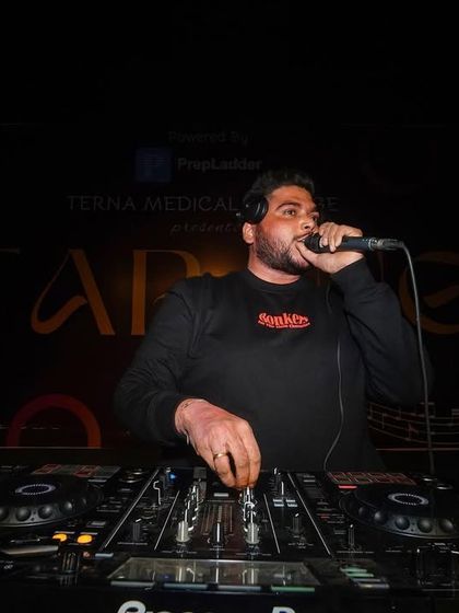 Hype Man: On The Mic & Crowd Energy photo 7