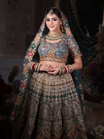 Another angle of this beautiful bridal look, showing the versatility of the dupatta draping.