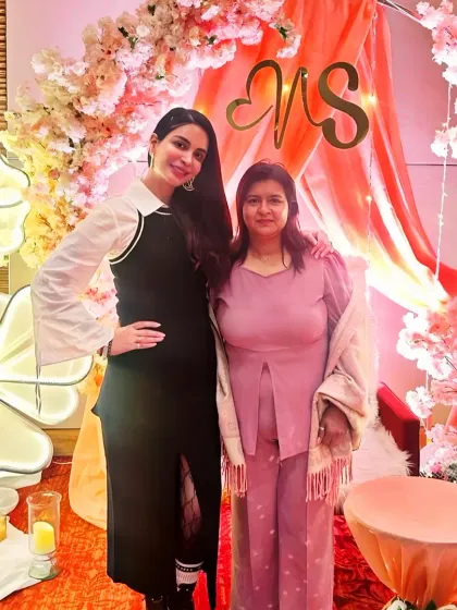 It was a pleasure working with the amazing Ankita Shorey on her event. Here we are posing in front of the beautiful floral backdrop I designed.