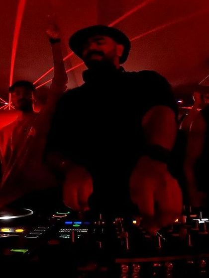 Vasishth - Live DJ Services Nightclub & Festival Circuit photo 19