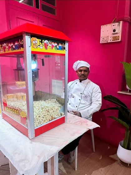 Classic Popcorn Cart photo 6