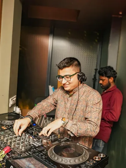 In the zone during a festive Diwali set, dressed in a traditional kurta but bringing the club energy.